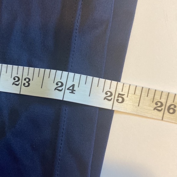 Athleta women’s short sleeve shirt, size large, navy, blue, aqua, and red - Picture 11 of 11